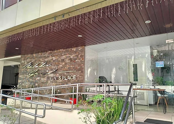 Malabon Grand And Events Place 호텔 3*